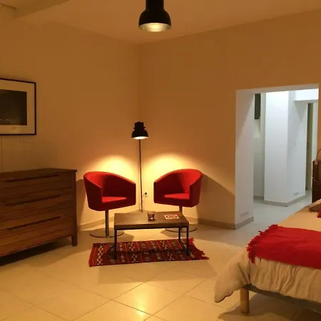 Le Du Chateau Apartment